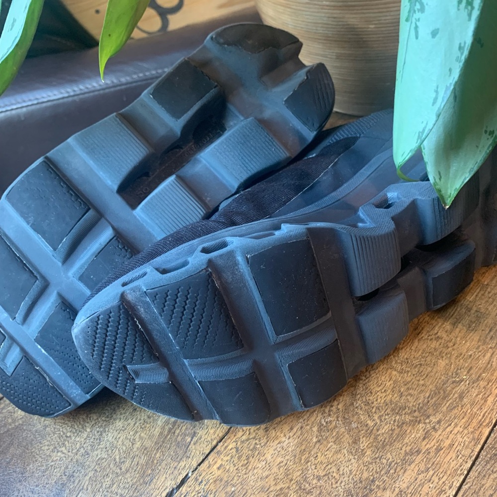 On Cloud Men's Cloudmonster Void Running Athletic… - image 8